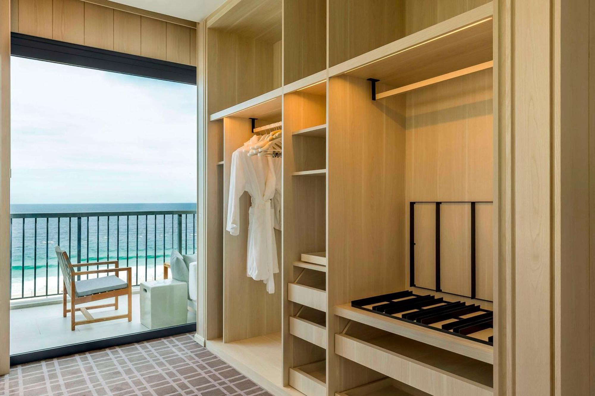 Grand Hyatt Hotel 5*